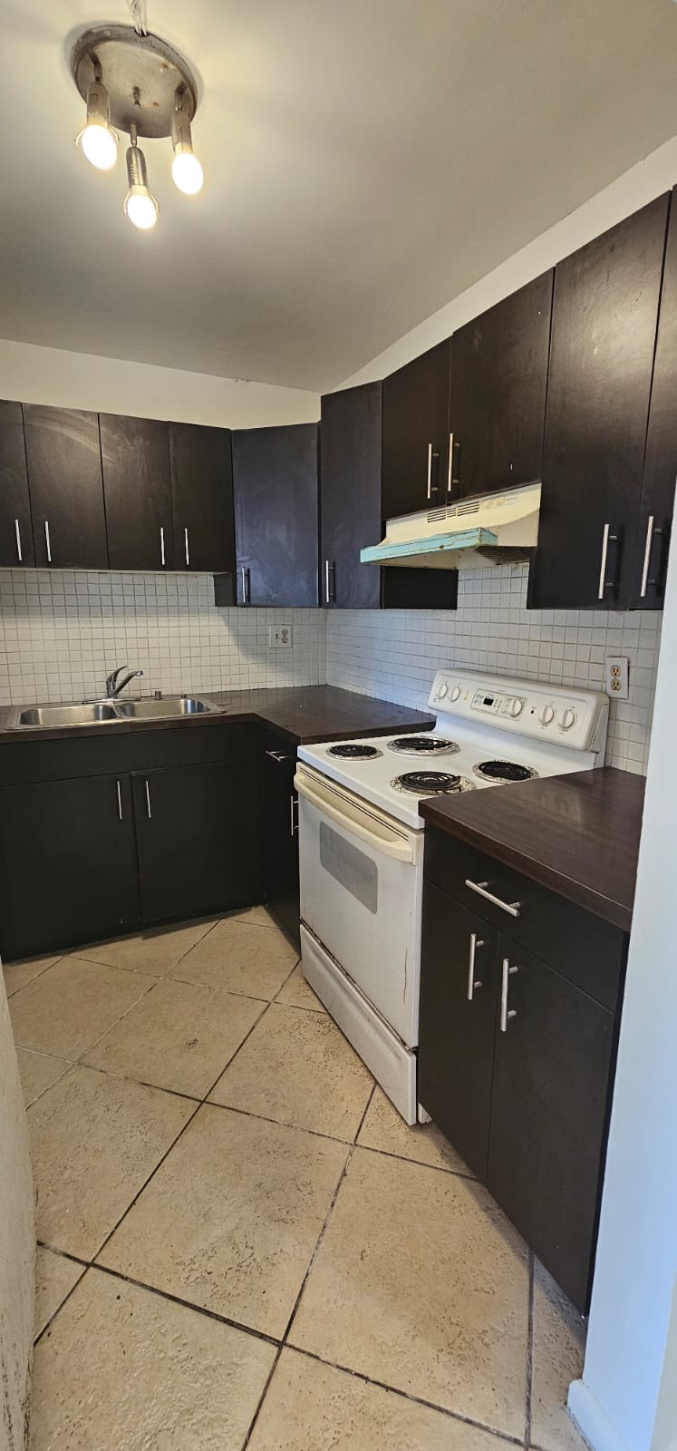 304 Northwest 30th Court Unit 102